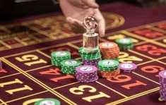 Slotparadise خوش آمدید بونس +600% پیشکش موبائل ایپ کے پروموشن سیکشن میں دکھائی دیتی ہے۔